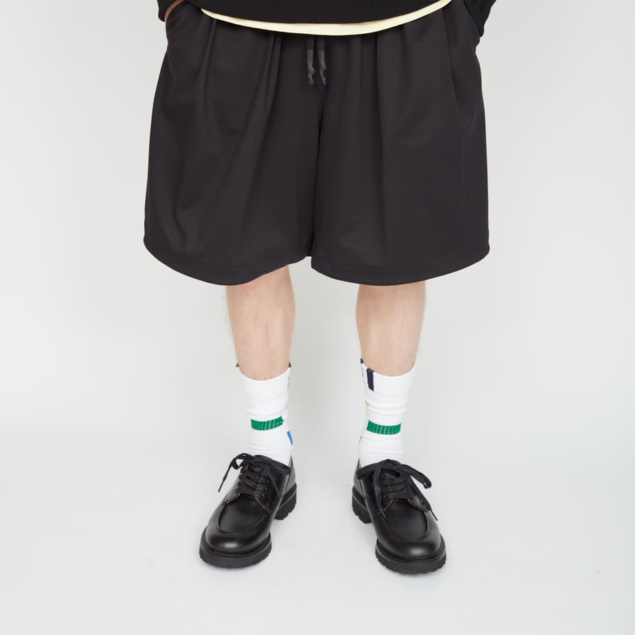 UNTRACE 25SS _157 KNEE SHORTS