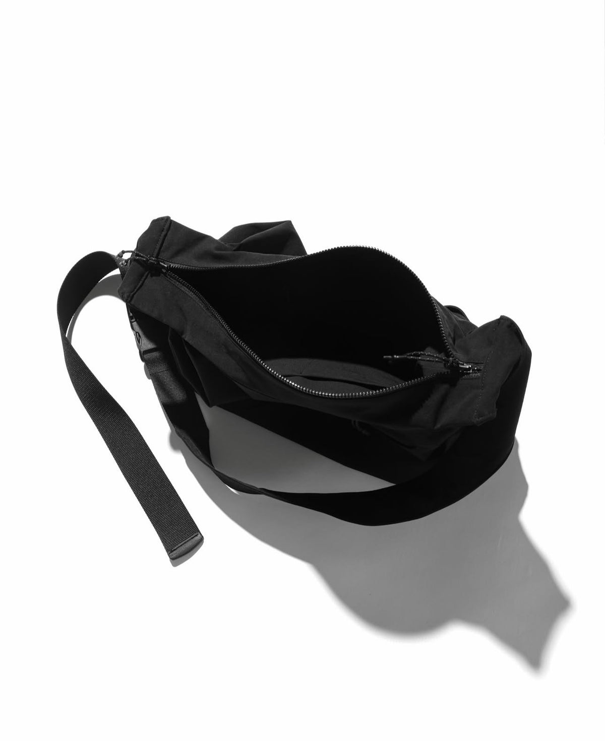 CLESSTE SOFT SHELL FUTURE BAG