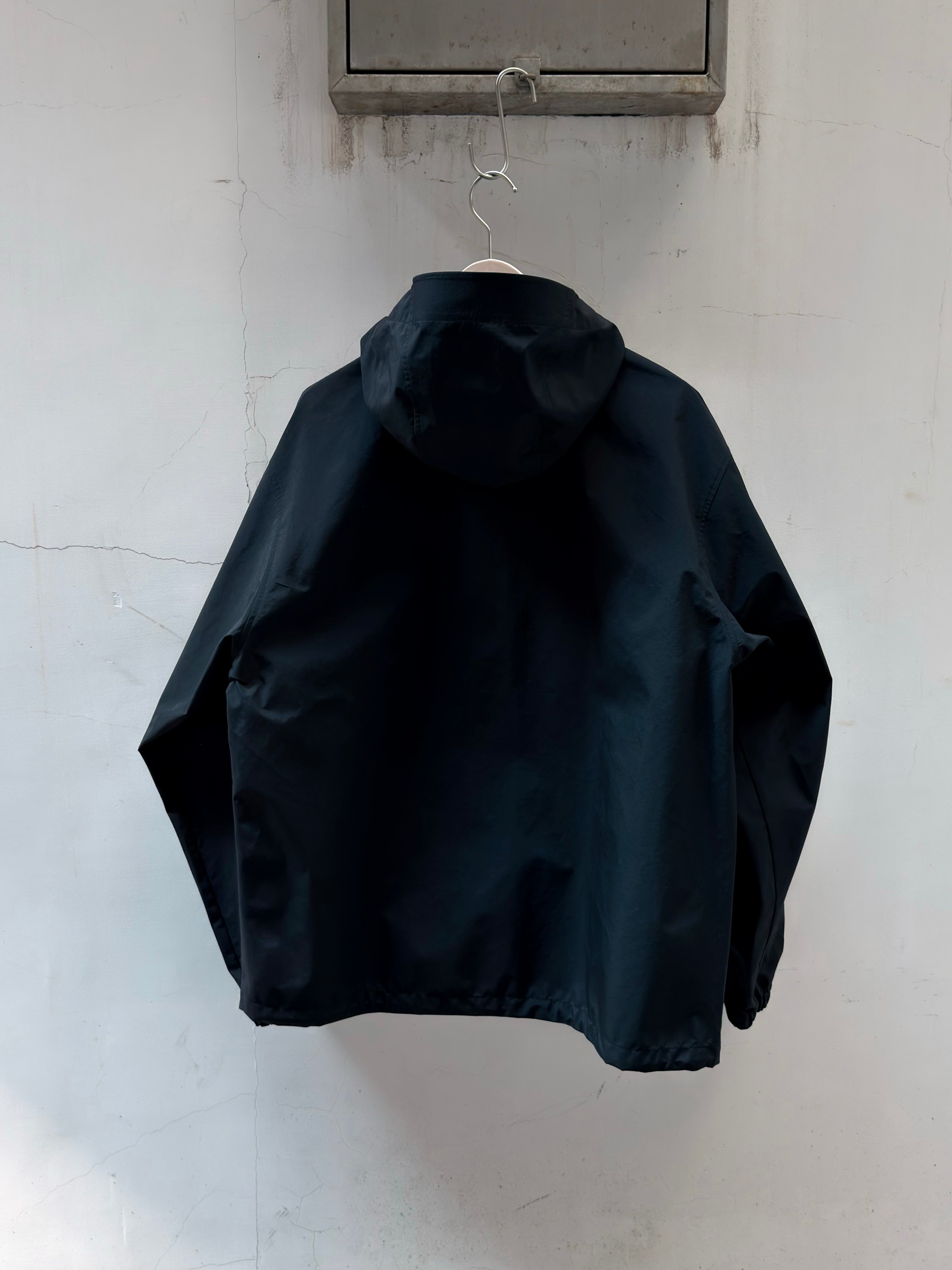ES.1 26SS NYLON PARKA F003