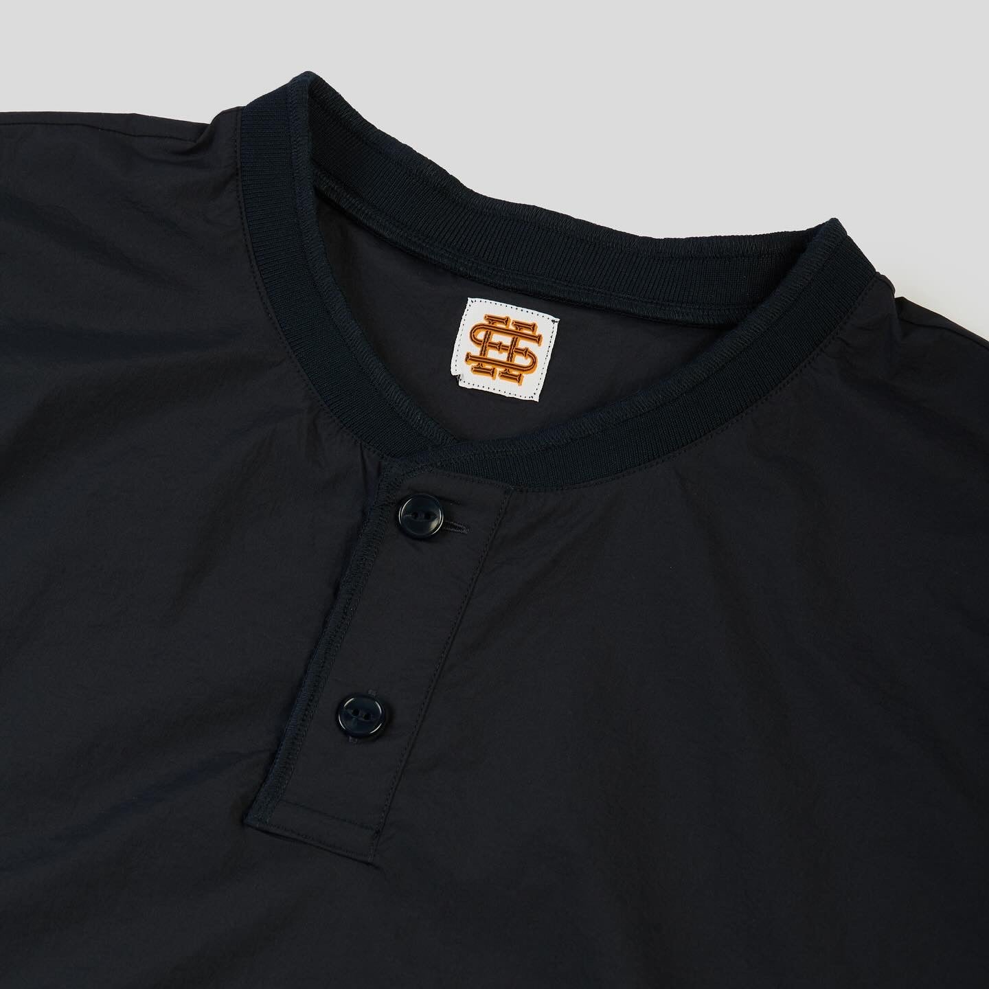 SEE SEE BIG NYLON HENLEY DRAWSTRINGS SS