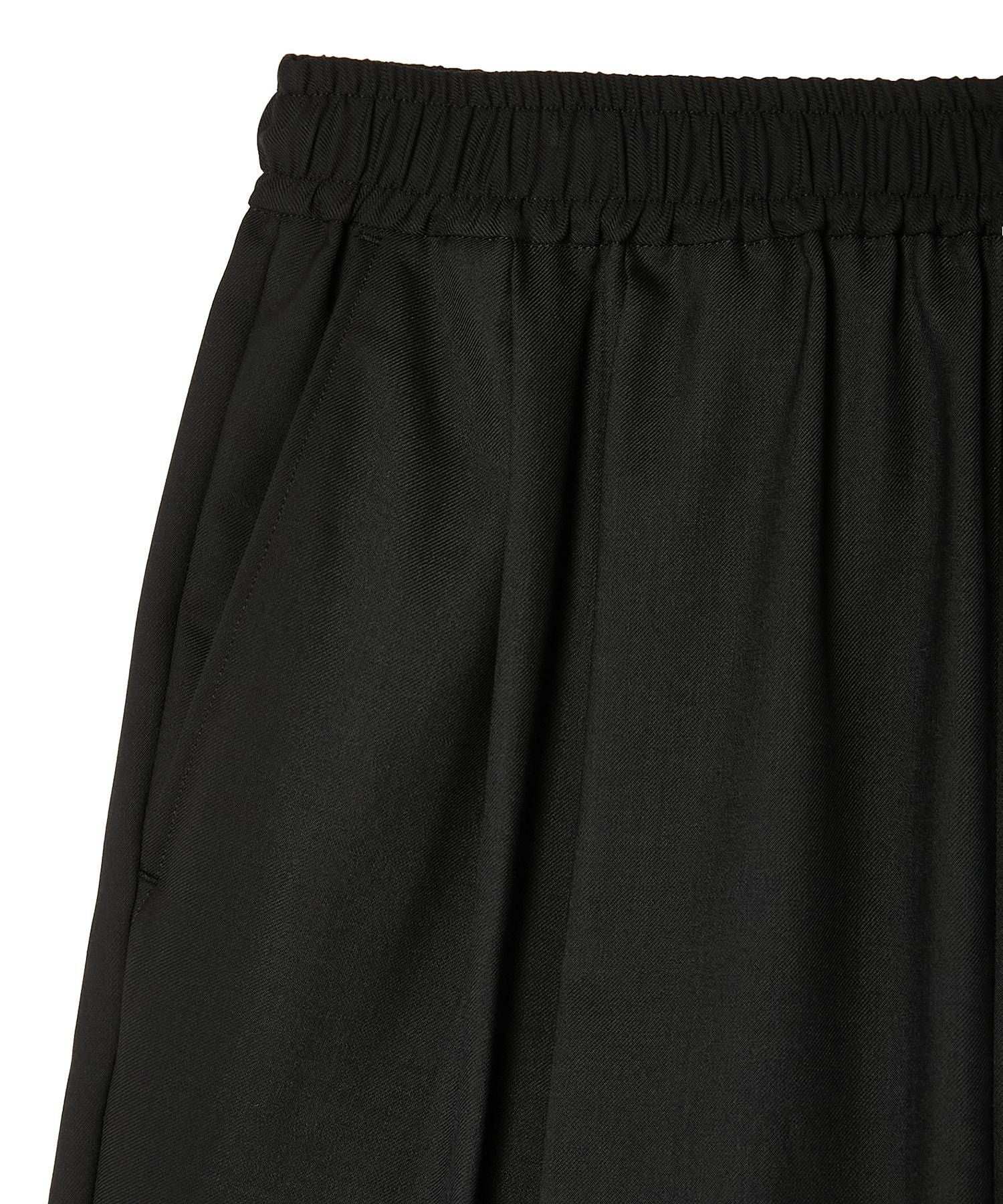 N.HOOLYWOOD 26SS 2TUCK EASY HALF PANTS