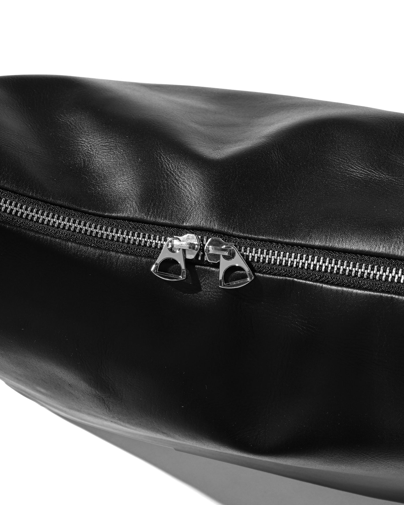 CLESSTE LEATHER NOMAD BAG