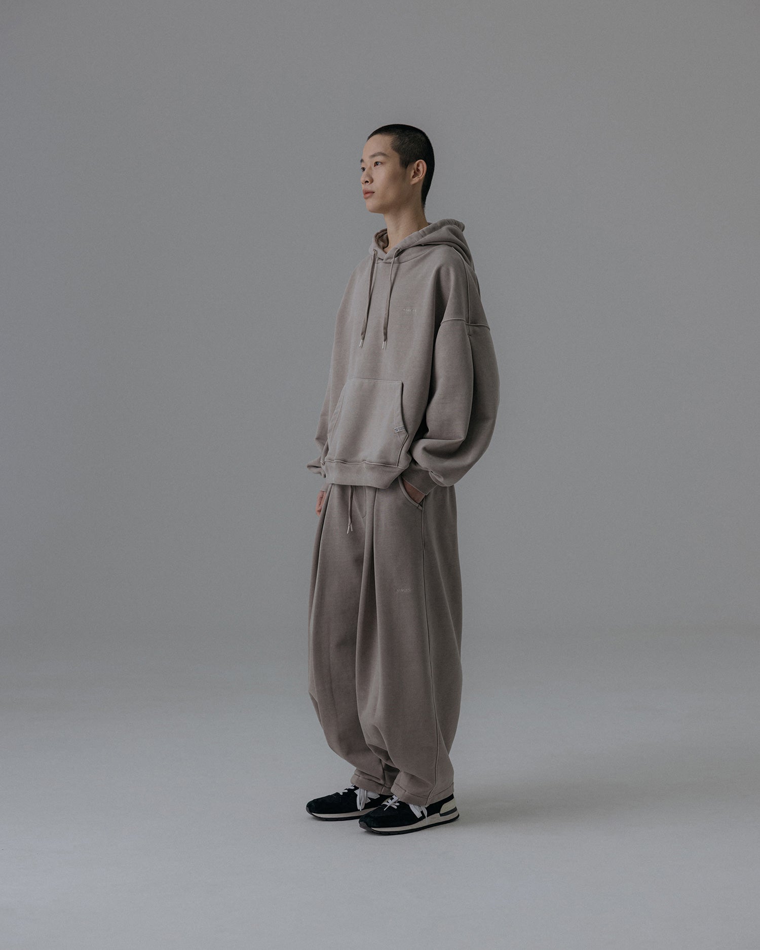 ANGLAN VALLEY TUCK SWEAT BALLOON HOODIE - WASHED