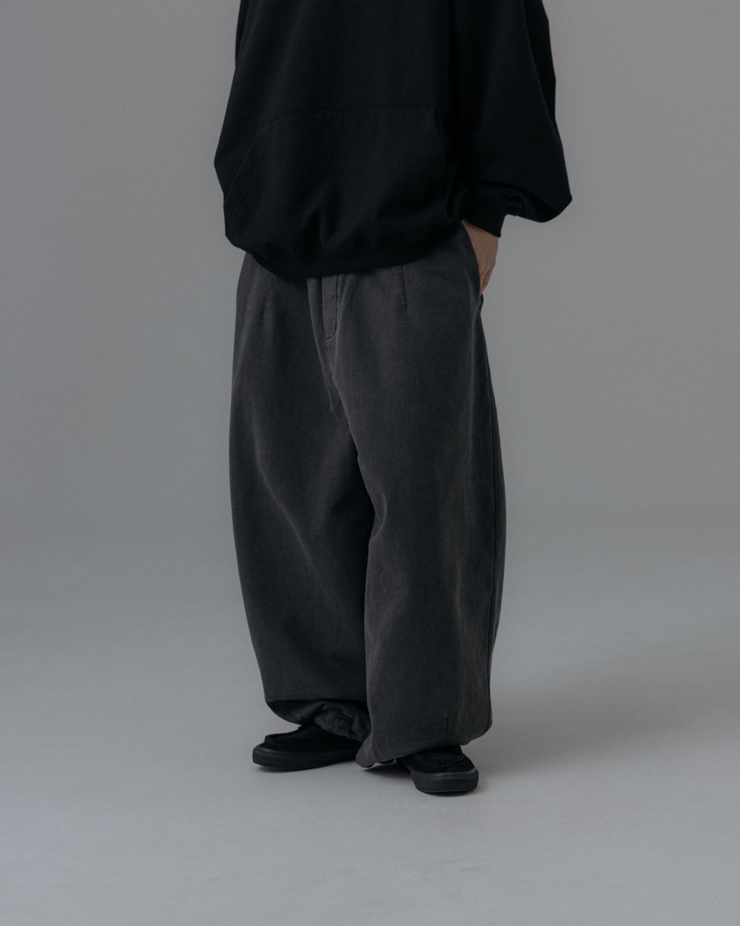 ANGLAN PIGMENT BAGGY BALLOON PANTS