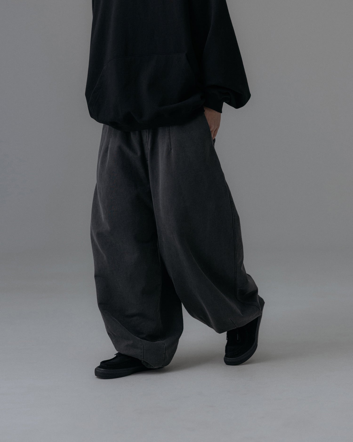 ANGLAN PIGMENT BAGGY BALLOON PANTS