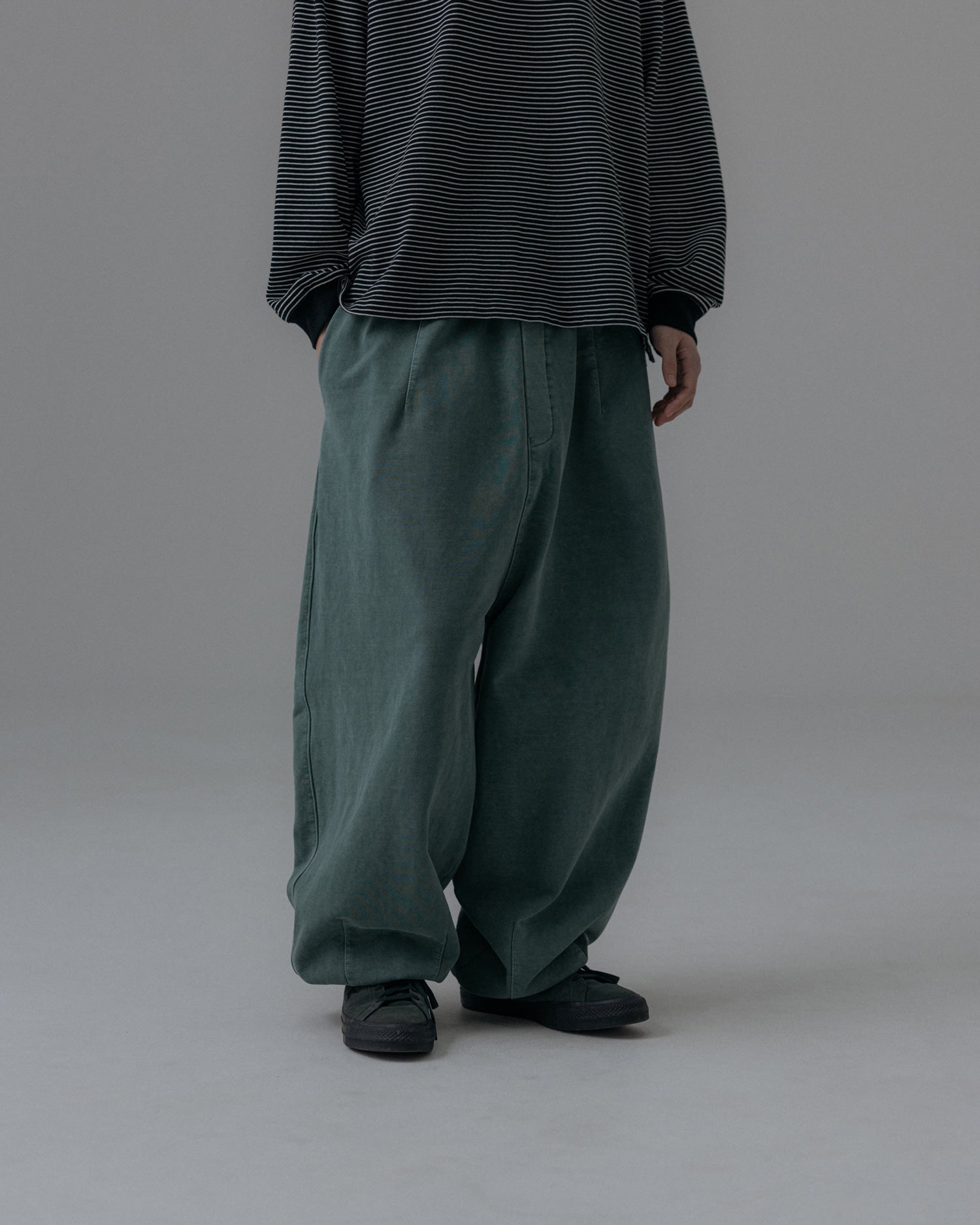 ANGLAN PIGMENT BAGGY BALLOON PANTS