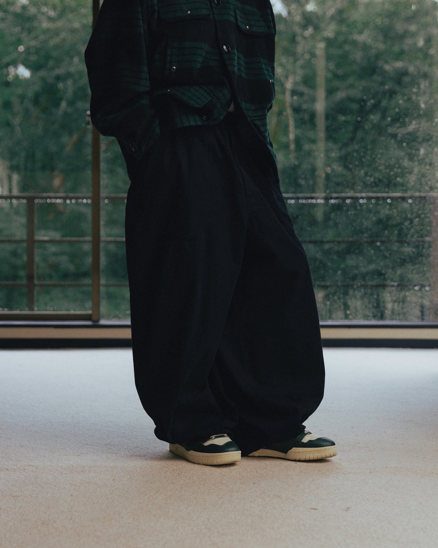 ANGLAN HERRINGBONE FATIGUE BALLOON PANTS