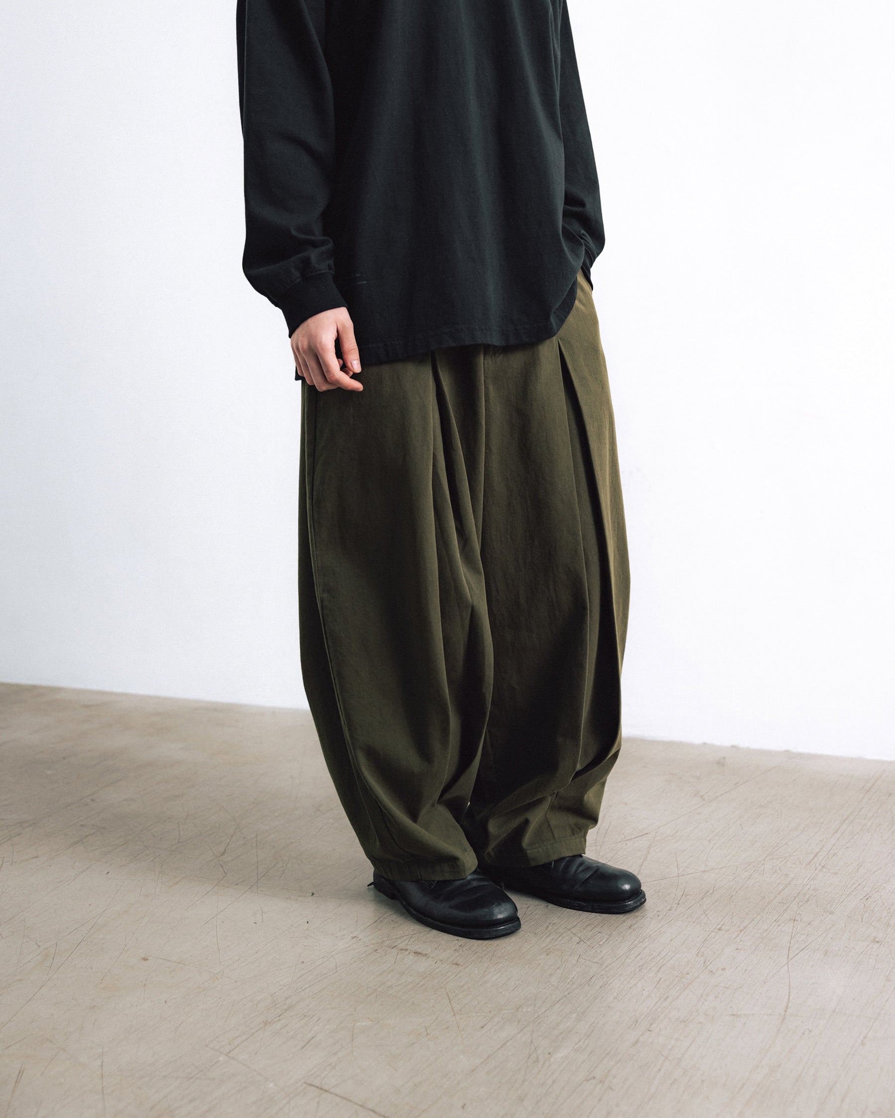 ANGLAN LONG TUCK WING BALLOON PANTS
