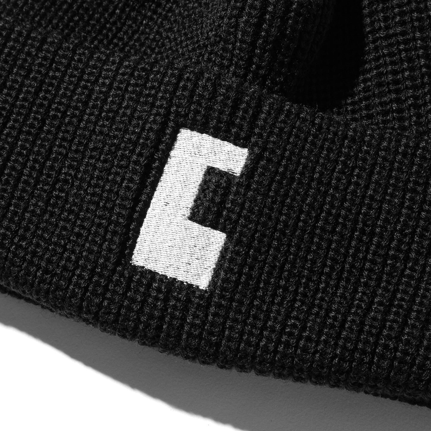 CLESSTE “C” KNIT CAP 001