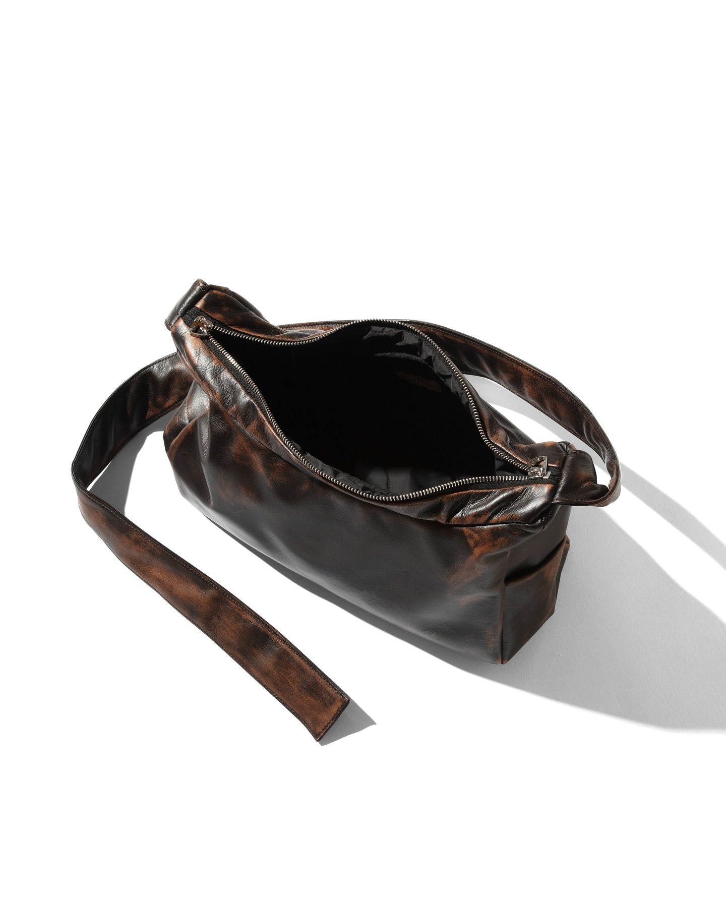 CLESSTE VINTAGE LEATHER HOLIDAY BAG