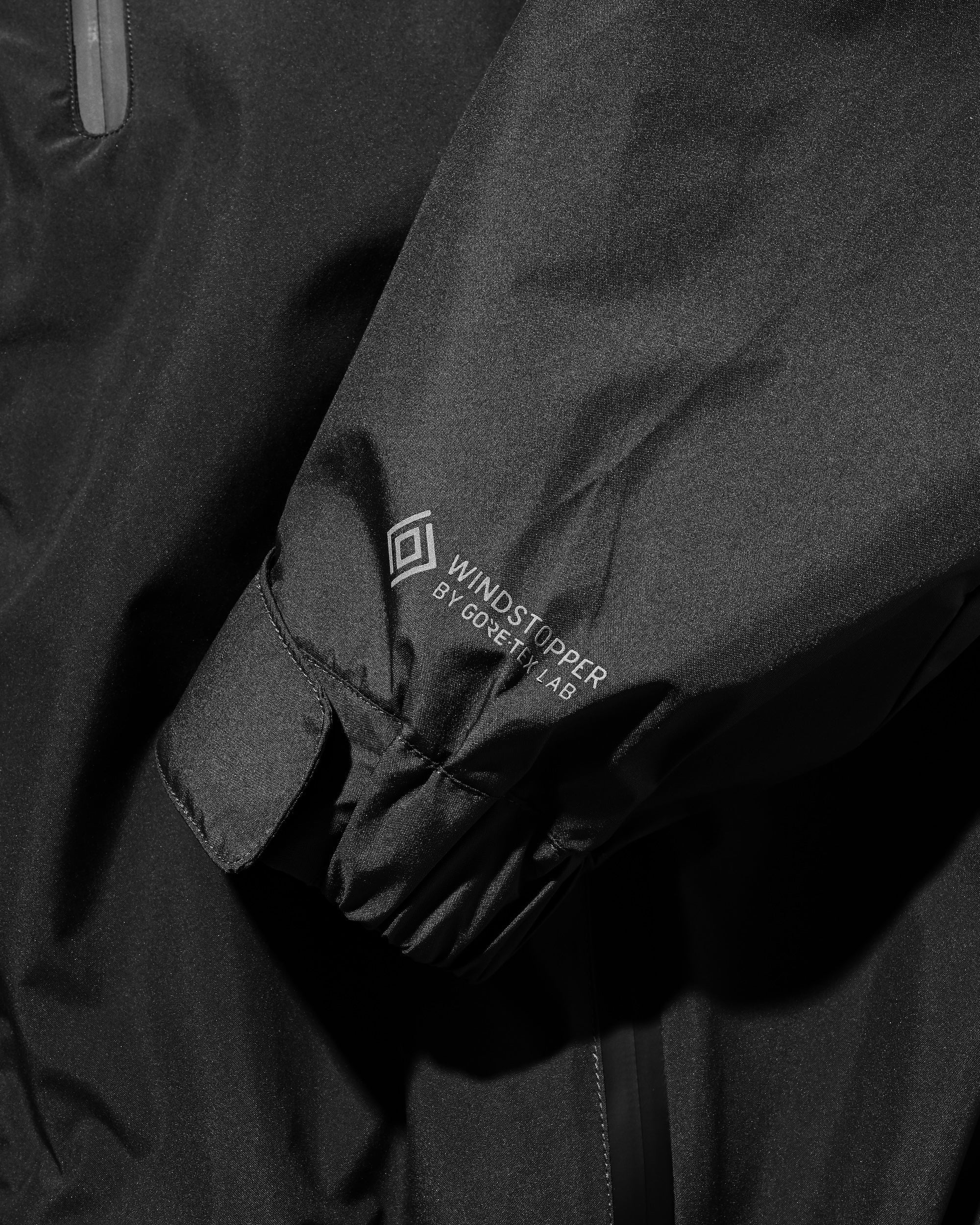 CLESSTE +phenix WINDSTOPPER® by GORE-TEX LABS CITY MOUNTAIN JACKET