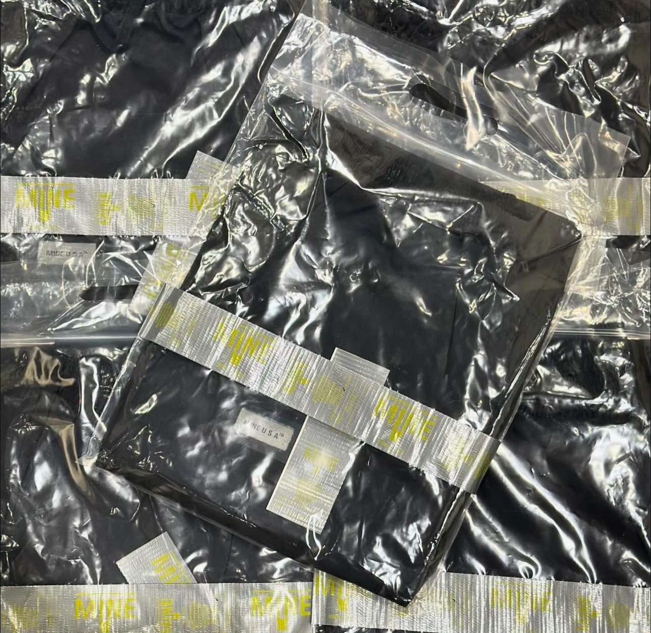 MINE_U.S.A. SIDE SEAMLESS NYLON EASY PANTS