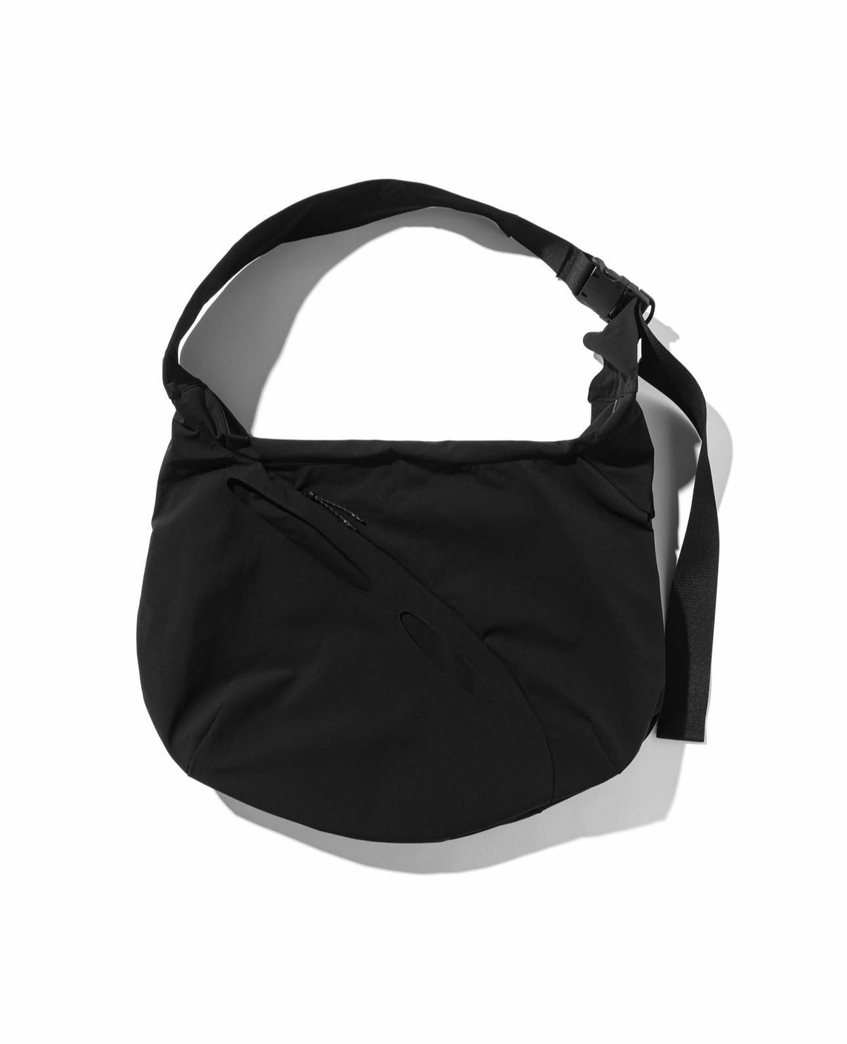 CLESSTE SOFT SHELL FUTURE BAG (LARGE)