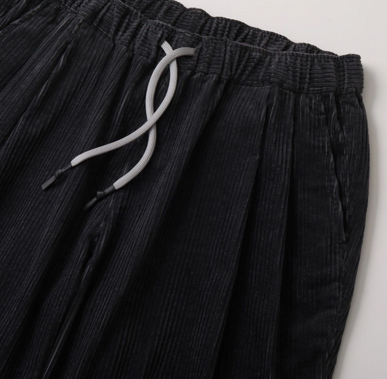 S.F.C 24FW - WIDE TWO TUCK PANTS (CORDUROY)