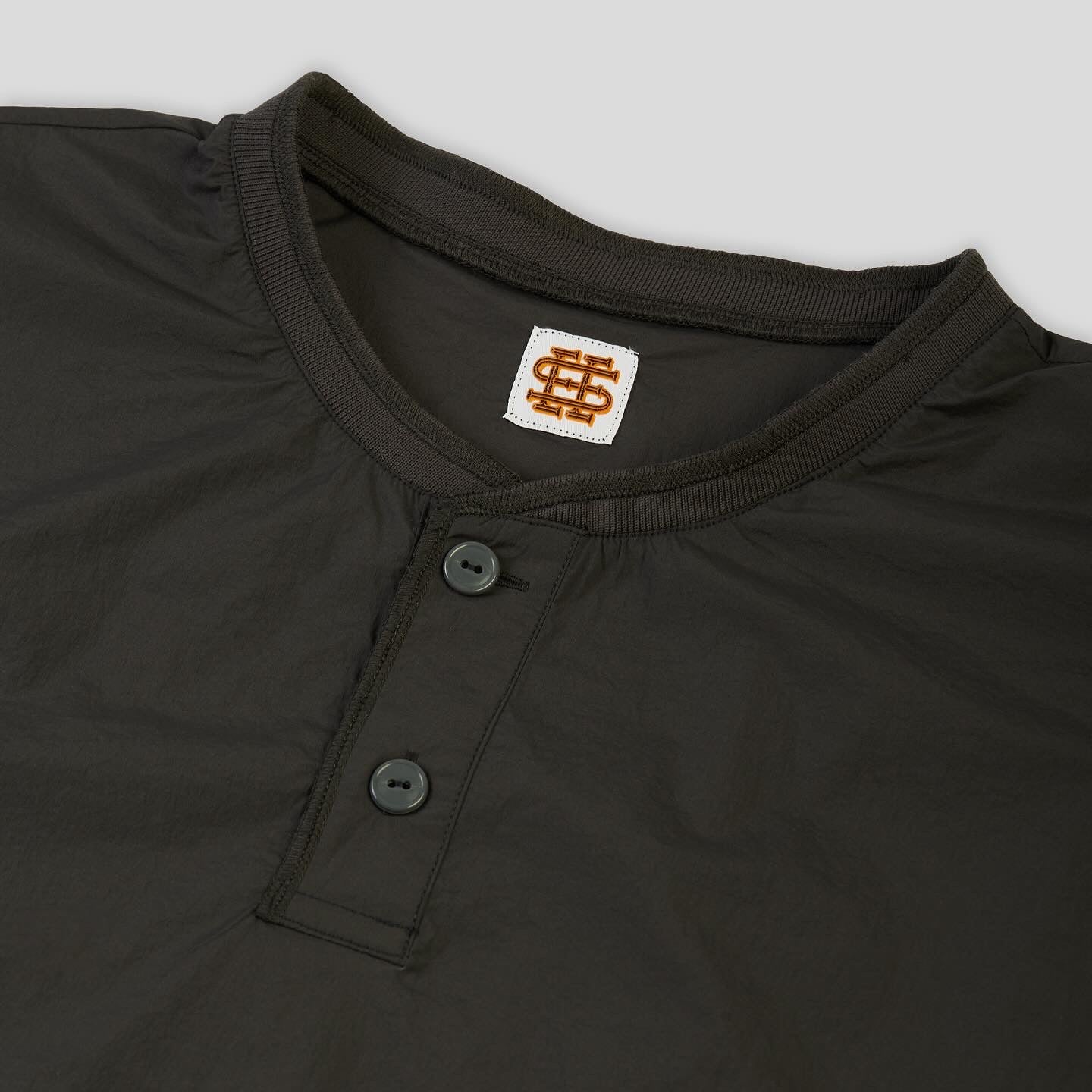 SEE SEE BIG NYLON HENLEY DRAWSTRINGS SS