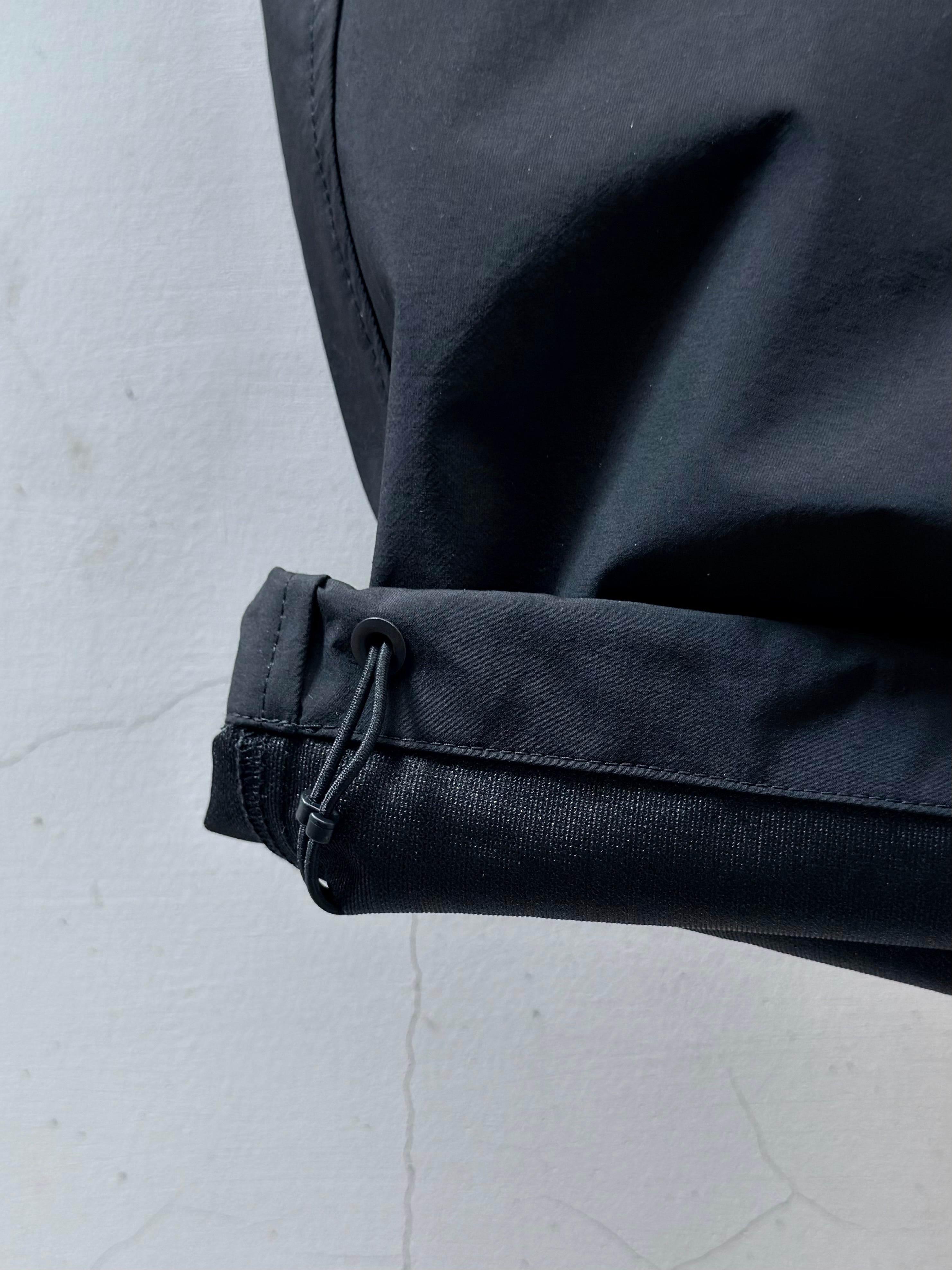 ES.1 26SS NYLON PANTS F002