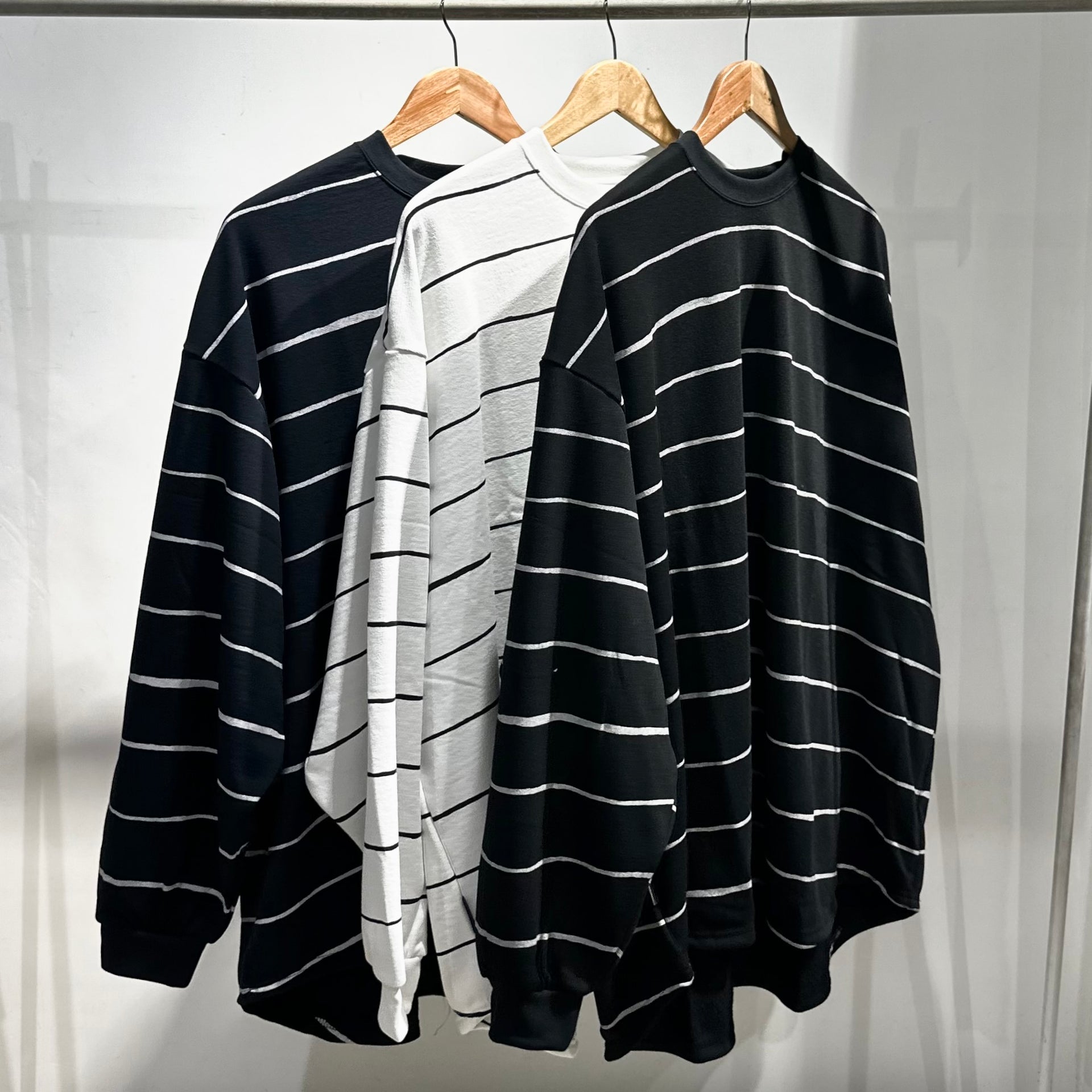 S.F.C 24FW - SUPER BIG WIDE SIDE STRIPE TECH LS TEE
