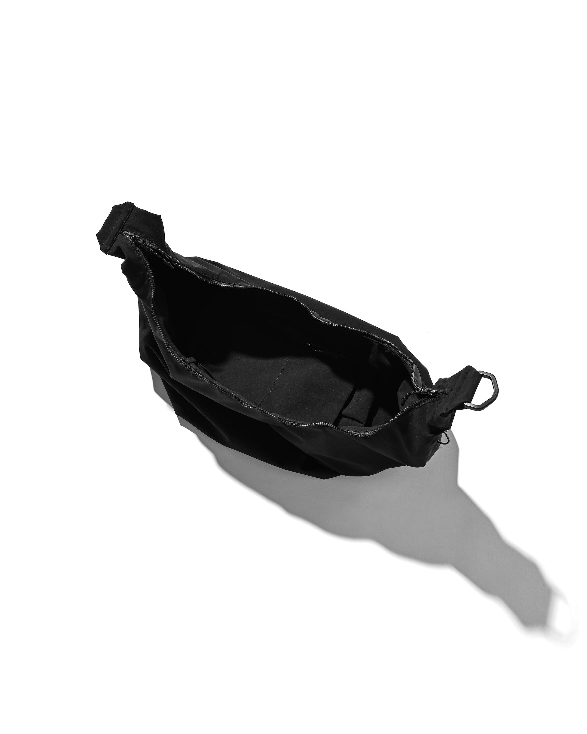 CLESSTE SOFT SHELL 2WAY SYSTEM SHOULDER BAG
