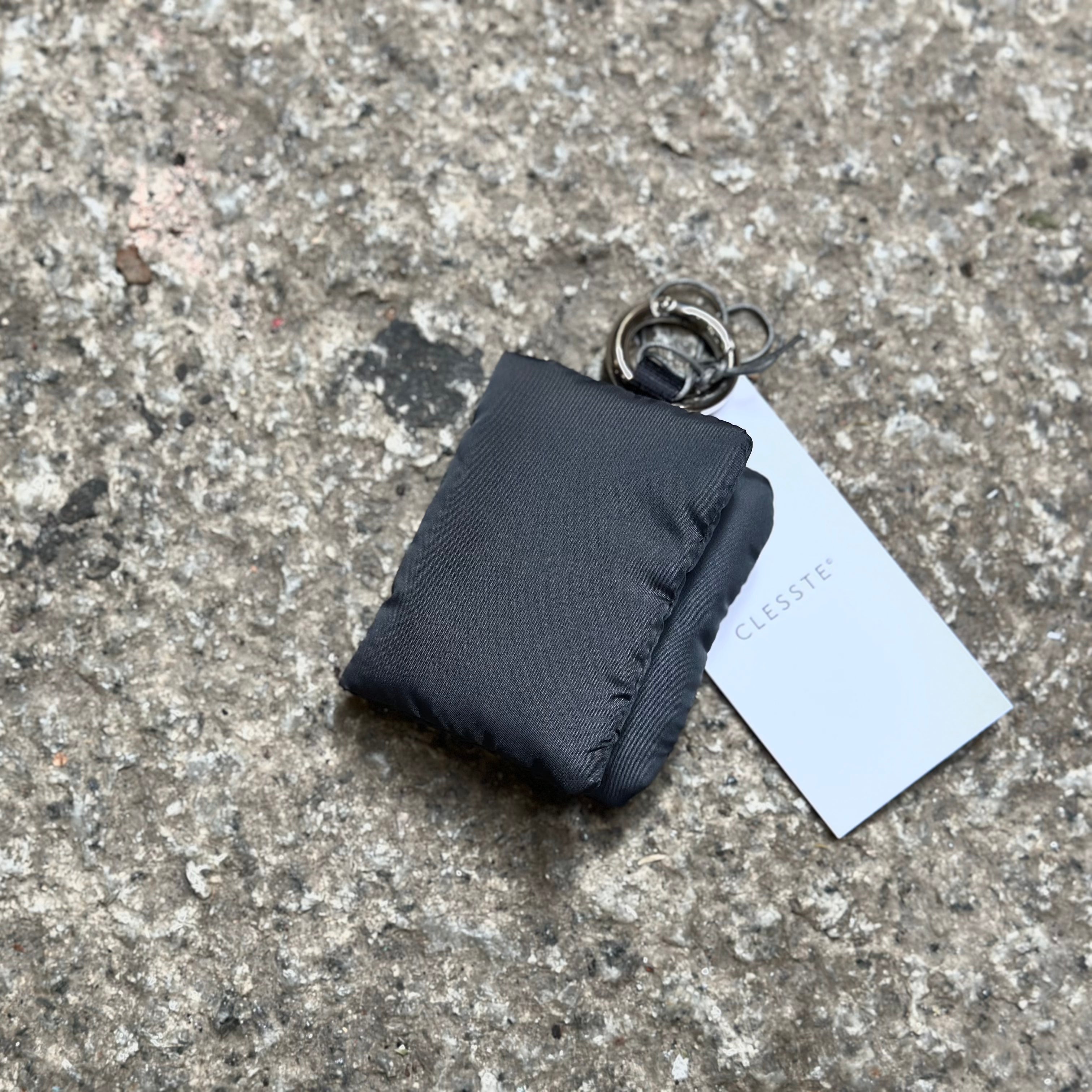 CLESSTE PADDED AIRPODS CASE