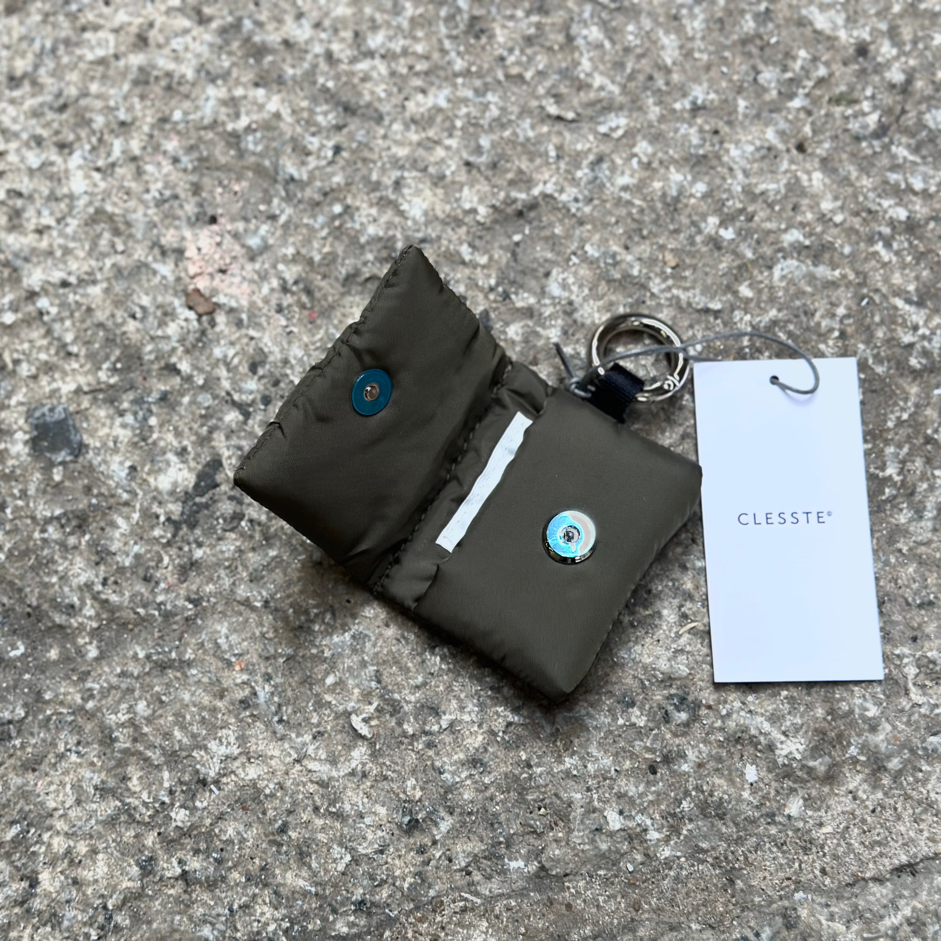 CLESSTE PADDED AIRPODS CASE