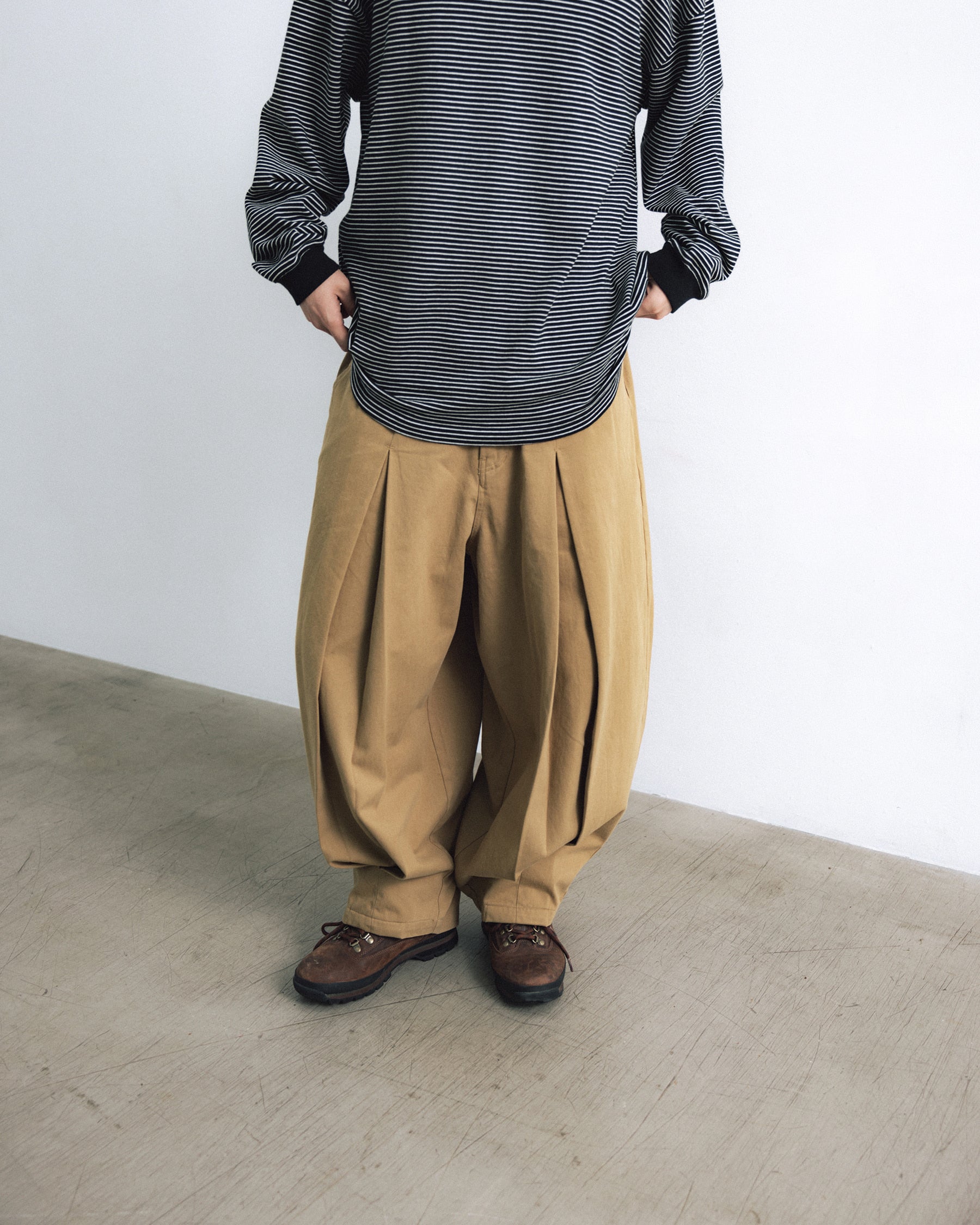 ANGLAN LONG TUCK WING BALLOON PANTS