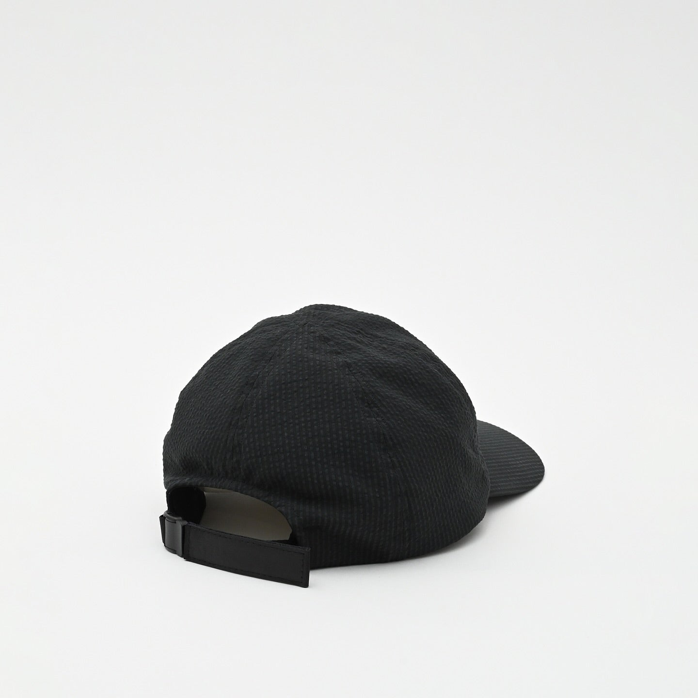 COMESANDGOES COOLMAX SUCKER CAP